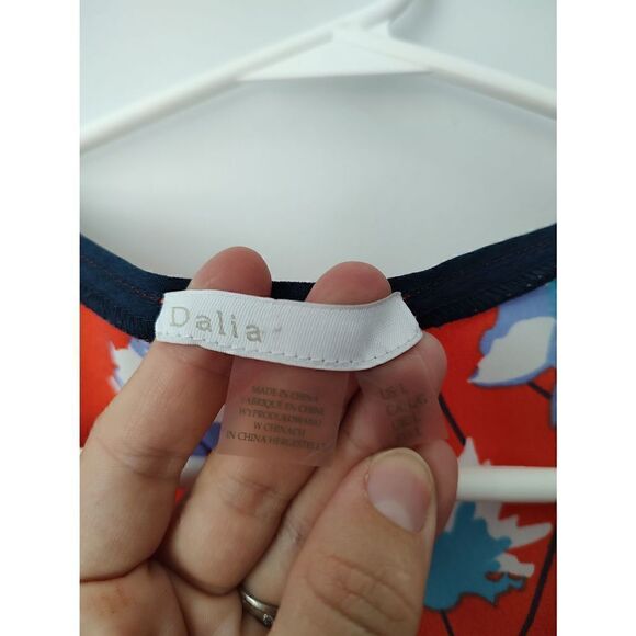 Dalia Women's Size Large Orange Blue Sleeveless V Neck Rounded Hem Blouse Top - Picture 4 of 5